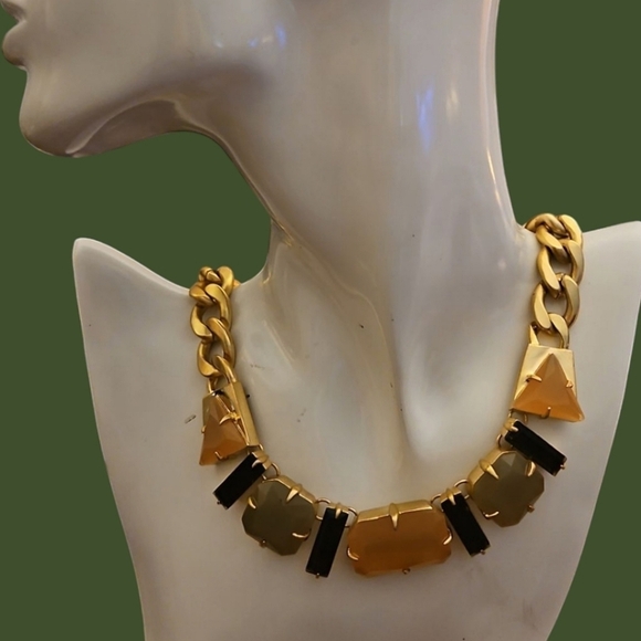 VINCE CAMUTO Ethereal Geometric Acrylic Gem Statement Chain Necklace - Picture 1 of 12